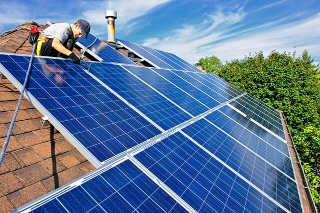 Panourile solare – soluția viitorului pentru independența energetică a locuinței
